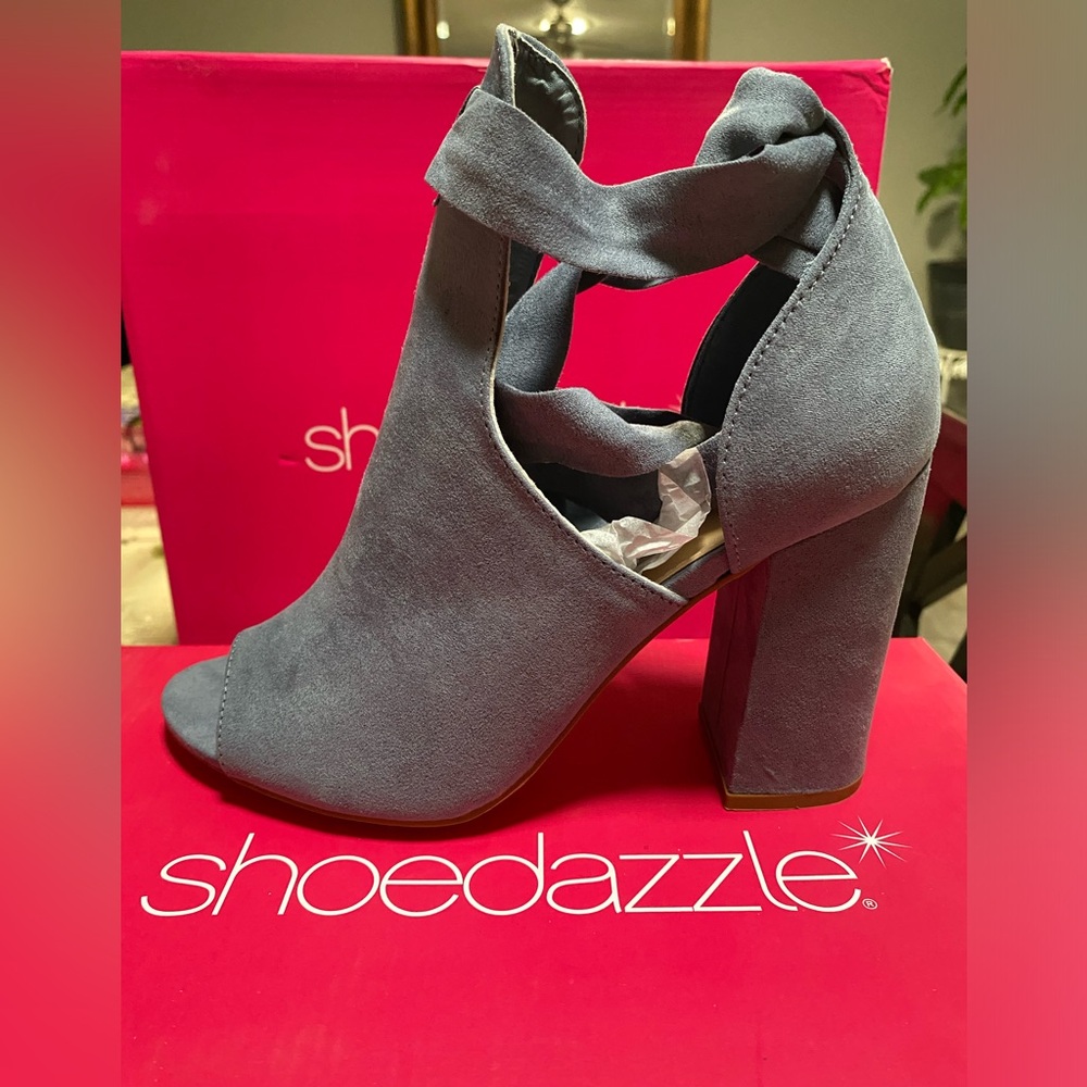 Tacones abiertos
